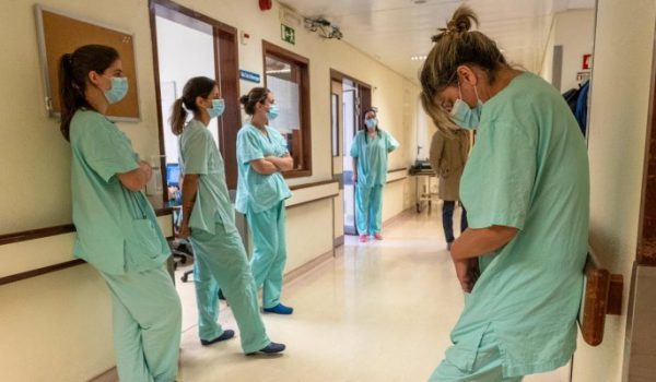 Sindicato dos enfermeiros retomam negociações com o Governo em Novembro
