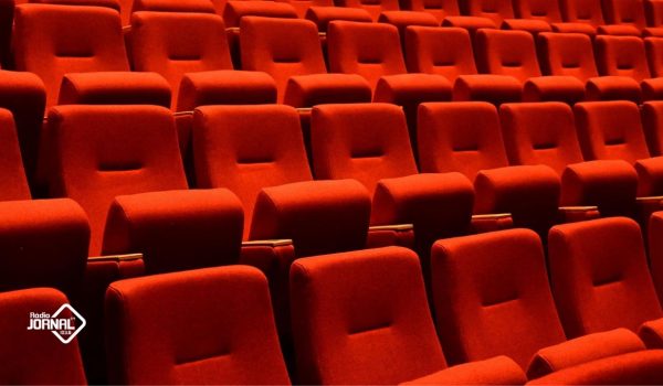 ADEREÇOS DE FILMES VÃO A LEILÃO EM MARÇO. SAIBA QUAIS SÃO!