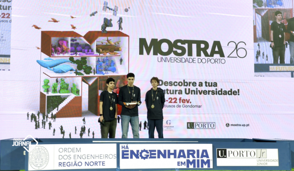 ESTUDANTES DE PAÇOS DE FERREIRA CONQUISTAM TÍTULO COM PROJETO DE ROBÓTICA 3D