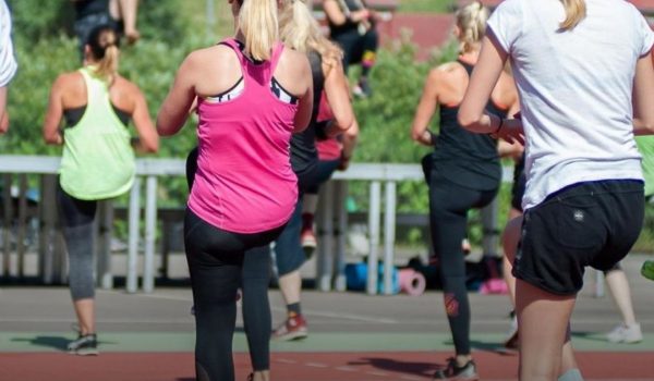 AUTARQUIA DE PAREDES PROMOVE ATIVIDADE FÍSICA NO DIA INTERNACIONAL DA MULHER