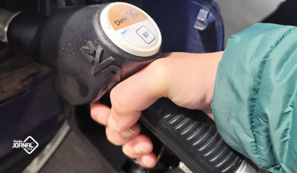 Combustíveis disparam e atingem máximos históricos