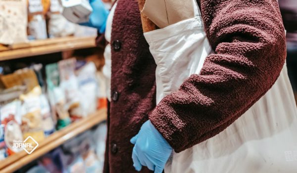 FURTOU ARTIGOS NO VALOR DE 176 EUROS E FOI CONDENADA A PAGAR 2.880 EUROS