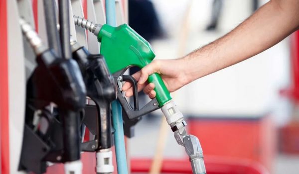 COMBUSTÍVEIS BAIXAM PELA PRIMEIRA VEZ EM SEMANAS