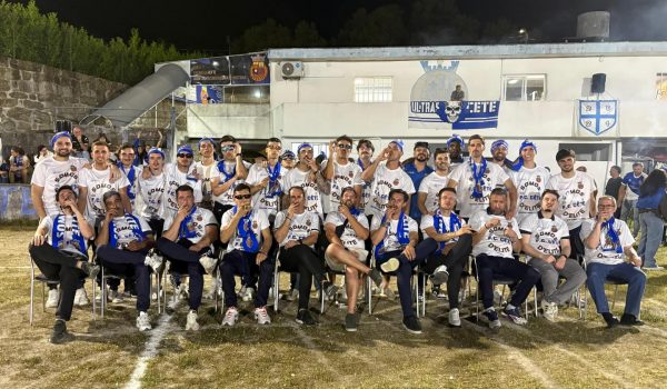 FUTEBOL CLUBE DE CÊTE SAGRA-SE CAMPEÃO E SOBE À DIVISÃO DE ELITE