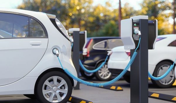 PORTUGAL VAI REFORÇAR APOIOS À COMPRA DE CARROS ELÉTRICOS