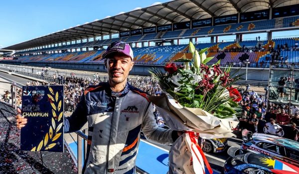 JOÃO RIBEIRO SOBE AO EURO RX1 E LIDERA ARMADA PORTUGUESA NO EUROPEU DE RALICROSS