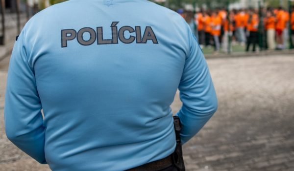 GOVERNO VAI REFORÇAR PSP DO PORTO E LISBOA COM 400 NOVOS AGENTES