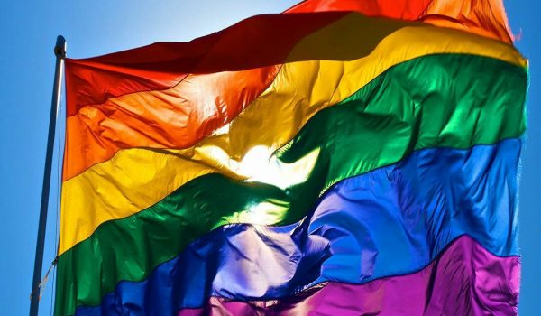 PORTO VAI HASTEAR BANDEIRA LGBTQIA+ NO DIA INTERNACIONAL CONTRA A HOMOFOBIA