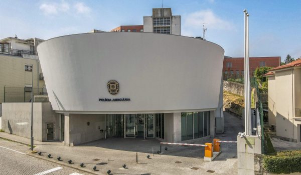 PJ DETÉM QUATRO SUSPEITOS DE RAPTO, SEQUESTRO E AGRESSÕES NO GRANDE PORTO