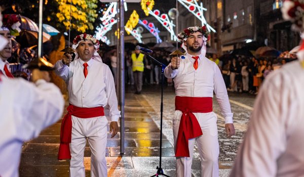Tradicional Cavalhada voltou a percorrer as ruas de Penafiel