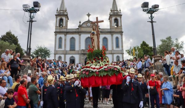Tony Carreira, Némanus e 4 Mens no cartaz das Festas de Paredes