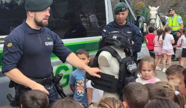 GNR demonstra meios operacionais a 300 alunos do Centro Escolar de Gandra