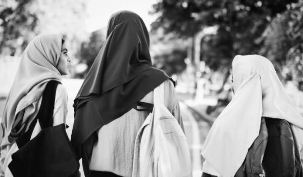 Ciganos, muçulmanos e sul-asiáticos são os que mais sofrem discriminação em Portugal