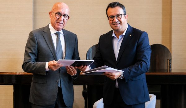 Câmara de Paredes assinou contrato-programa para apoiar a criação da Academia de Futebol do Porto