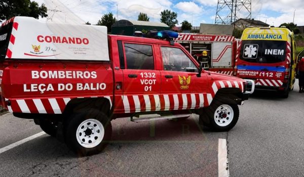 Incêndio em loja de produtos chineses em Matosinhos já foi extinto