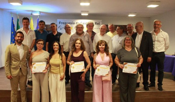 Caíde de Rei homenageia figuras e instituições da terra