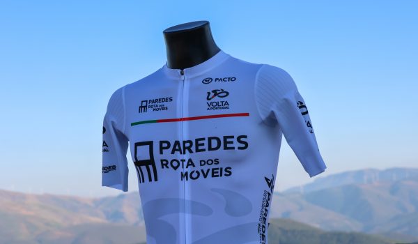 Paredes patrocina camisola branca da juventude na 87.ª Volta a Portugal