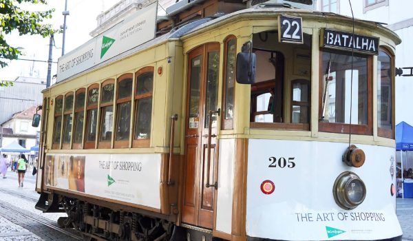 Elétrico 22 volta a circular entre o Carmo e a Batalha quase cinco anos após suspensão