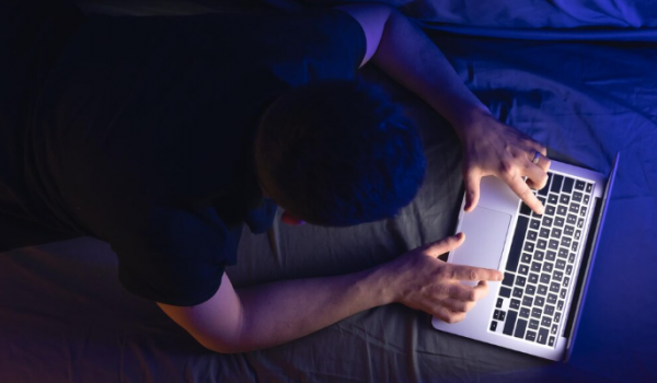 Amarante: Radialista de 62 anos detido por partilhar pornografia de menores na internet