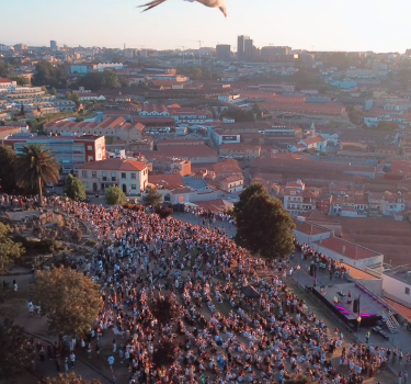 Petição com mais de mil assinaturas exige suspensão da vedação do Jardim do Morro em Gaia