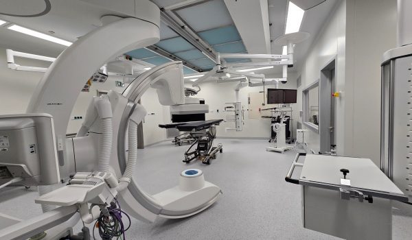 Norte do país já tem bloco operatório híbrido: ULS Braga inaugura sala de alta complexidade