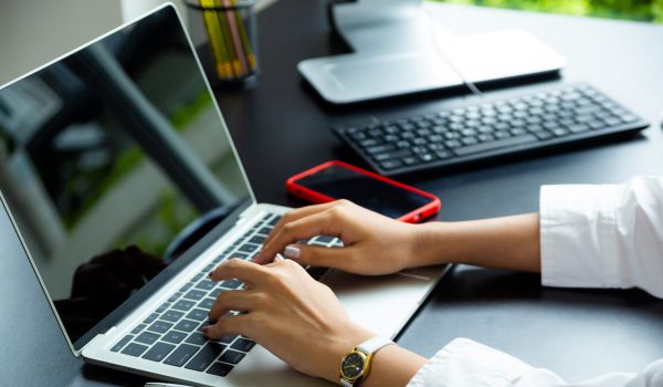 Paredes promove sessão gratuita de “Literacia Digital para Migrantes” a 14 de agosto