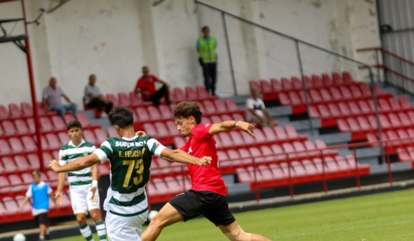 II Liga: Eficácia dita primeira vitória do Penafiel na receção ao Sporting B