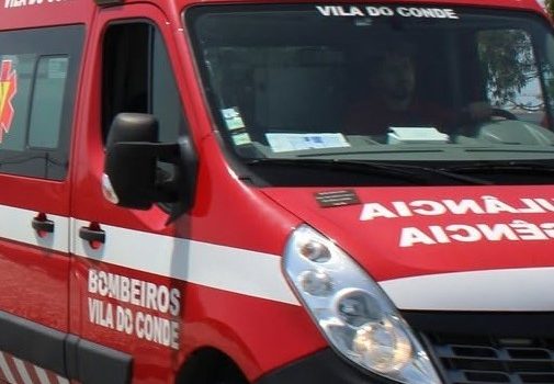Colisão entre ligeiro e pesado de mercadorias faz um morto em Vila do Conde