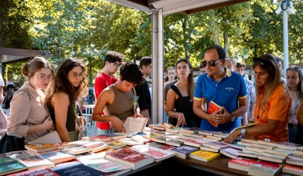 Feira do Livro do Porto atrai 231 mil visitantes e regista a segunda maior afluência de sempre