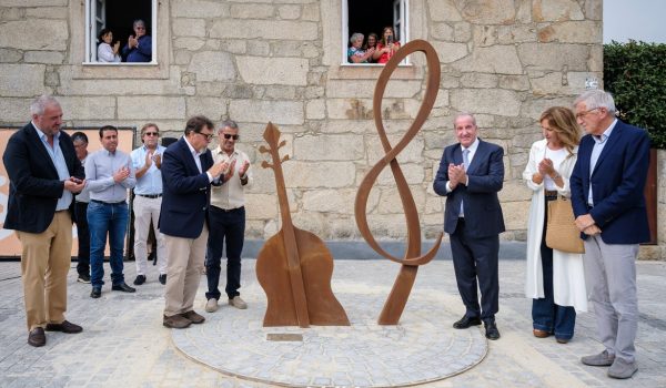 Maia: Freguesia de Nogueira e Silva Escura eterniza tradição musical com monumento em aço