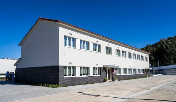 Câmara de Penafiel inaugura requalificação da Escola Básica de Peroselo