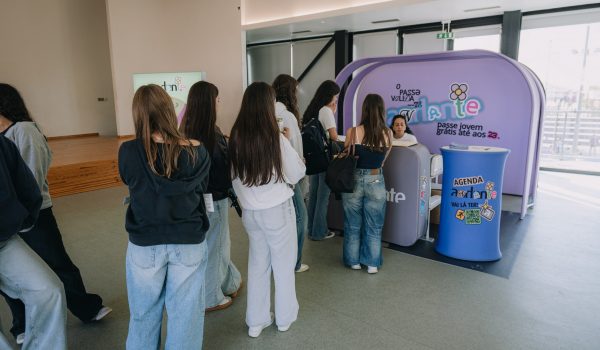 Transportes Metropolitanos do Porto levam o Andante às escolas de Paredes
