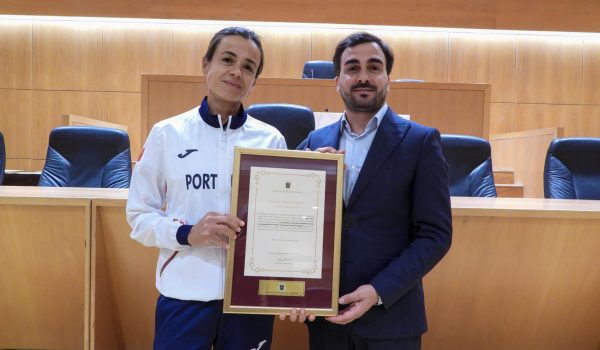 Célia Neto homenageada com Voto de Louvor e Mérito Desportivo pela Câmara de Paços de Ferreira