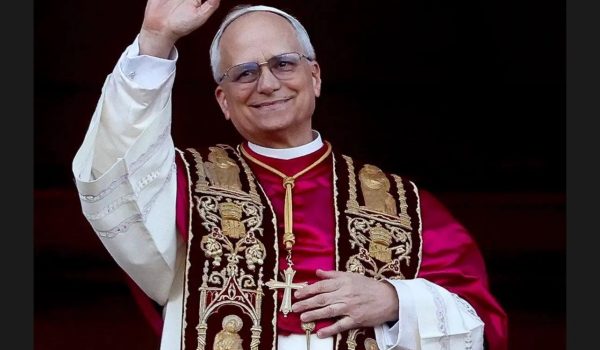 Papa Leão XIV vai ser operado para remover nódulo no pulmão